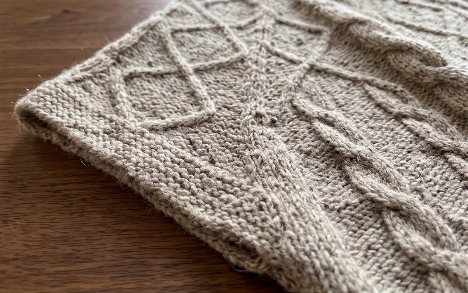 Great Curves Poncho Free Knitting Pattern + Video - Knitting Pattern